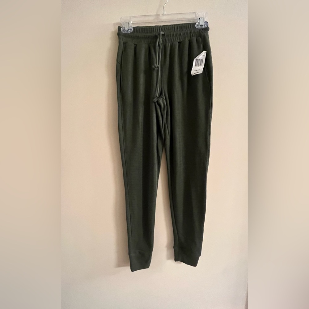 NWT juniors girl joggers